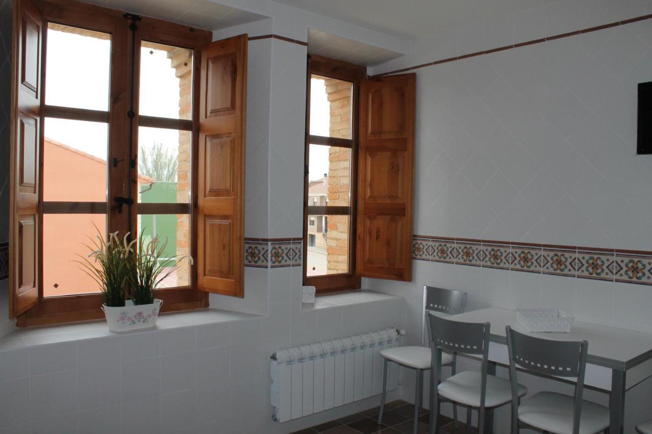 Apartamentos Ribera Del Duero Las Escuelas Vadocondes 외부 사진