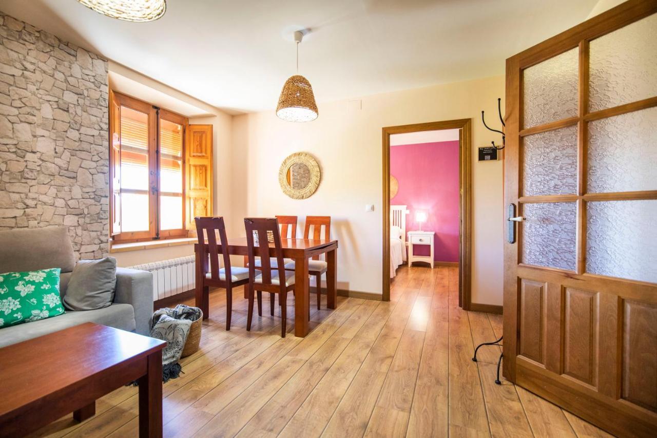 Apartamentos Ribera Del Duero Las Escuelas Vadocondes 외부 사진